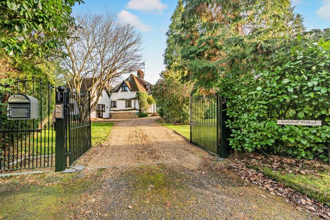Nutshell Cottage,, Heather Lane, Pulborough photo 5