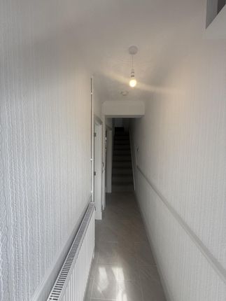 242 Old Road, Briton Ferry photo 2