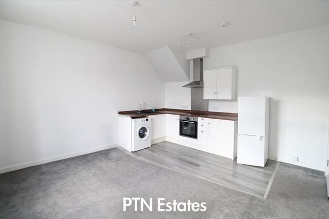 Flat 8, Kingston House, Moor Street, Brierley Hill photo 3