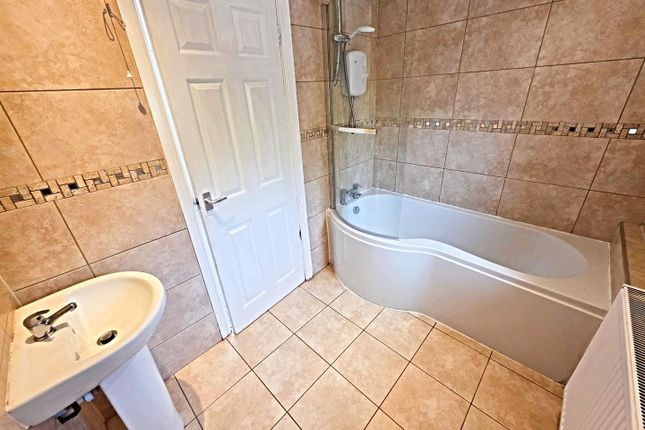 68, Bonvilston Road, Pontypridd photo 4