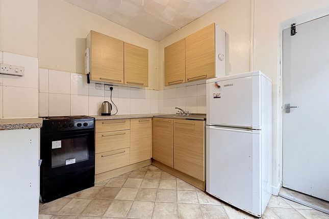 105a, Cathays Terrace, Cardiff photo 2