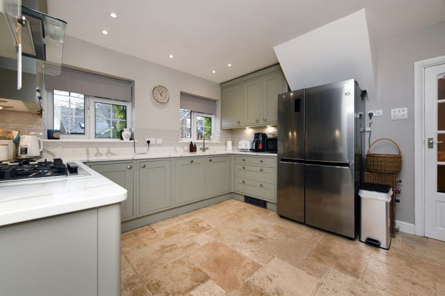 Robins Nest, 1, Bird Lane, Brentwood photo 3