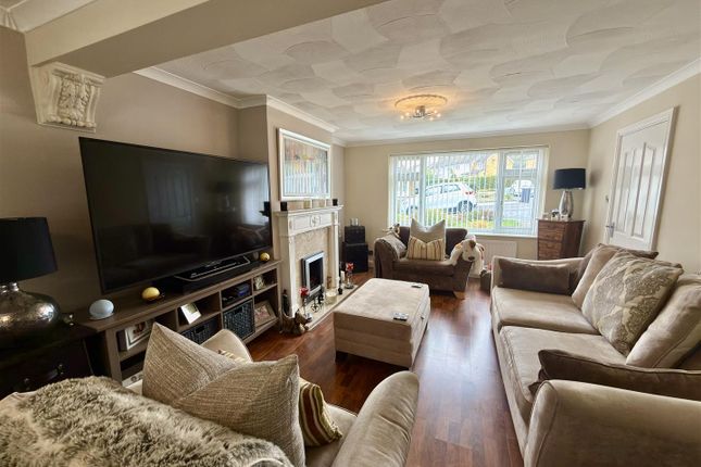 16, Westwood Avenue, Heighington photo 3