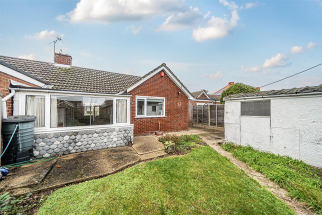 25, Madden Close, Gosport photo 3