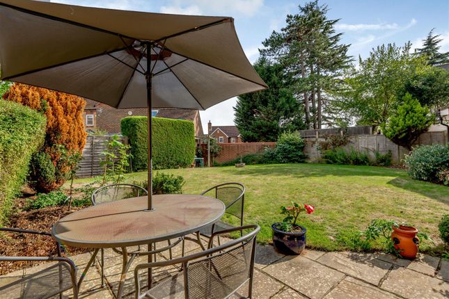 23, Denning Close, Maidstone photo 4