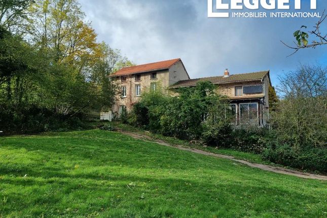 Thumbnail Villa for sale in Châtel-Montagne, Allier, Auvergne-Rhône-Alpes