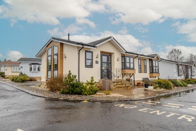2-bed caravan on 15, Cedar Crescent, Stepps, £195,000