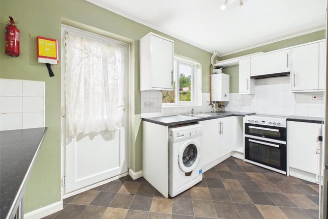 17, Berkeley Close, Bude photo 4