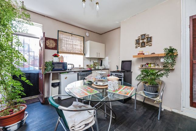 3, Russell Street, South Yorkshire photo 4