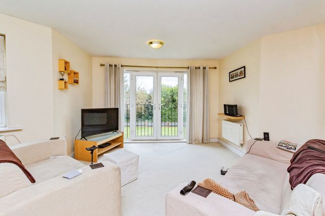 12, Braithwaite Row, Telford photo 2