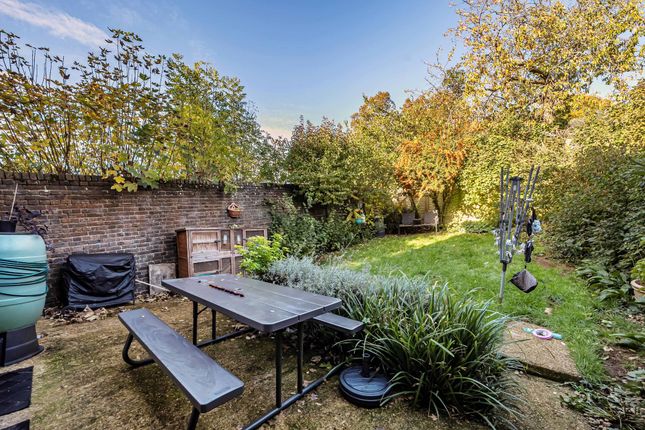 1 Chaundler Road, Winchester photo 4