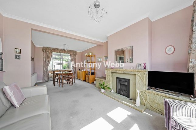 Terraced house for sale in Rayleigh Road, Palmers Green