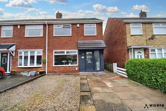 End terrace house for sale in Daville Close, Hull