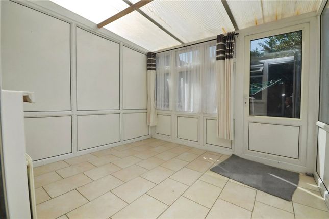 21, Florence Close, Essex photo 4