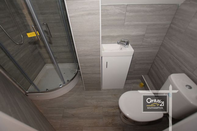 Flat 6,  6, Jonas Nichols Square, Southampton photo 4