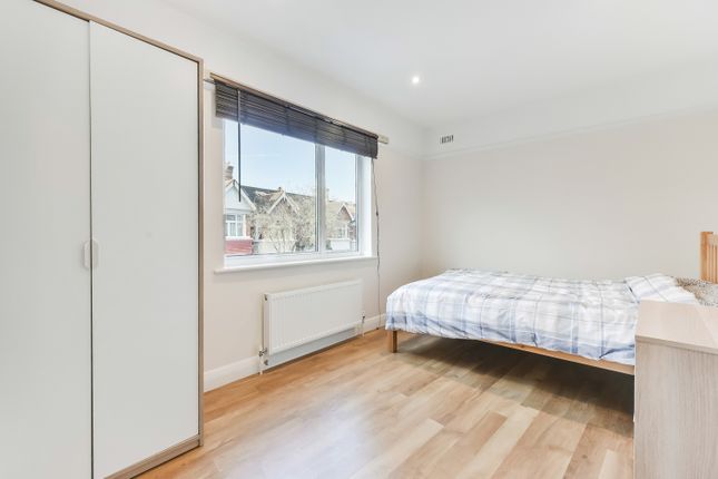 2A, Strathmore Road, Wimbledon photo 4