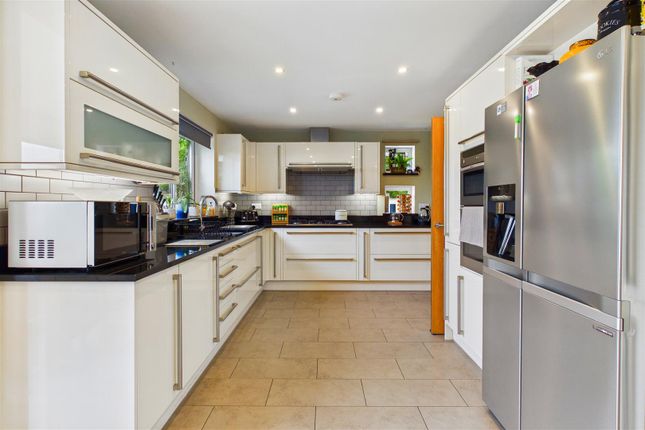 5, Jenner Gardens, St. Columb Major photo 4