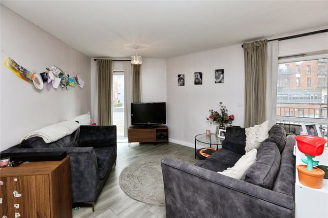 Flat 16, Spenser,, Keel Road, Hampshire photo 4