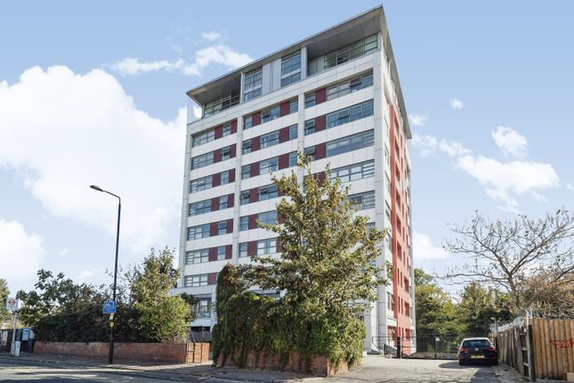 Thumbnail Flat for sale in Romford Road, London