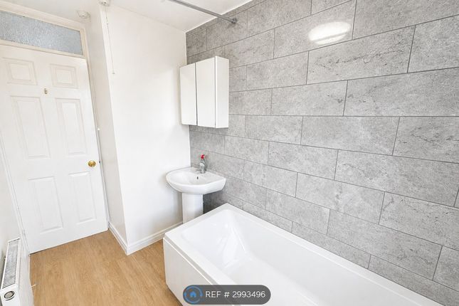 Ashleigh Way, Mansfield Woodhouse, Mansfield photo 4