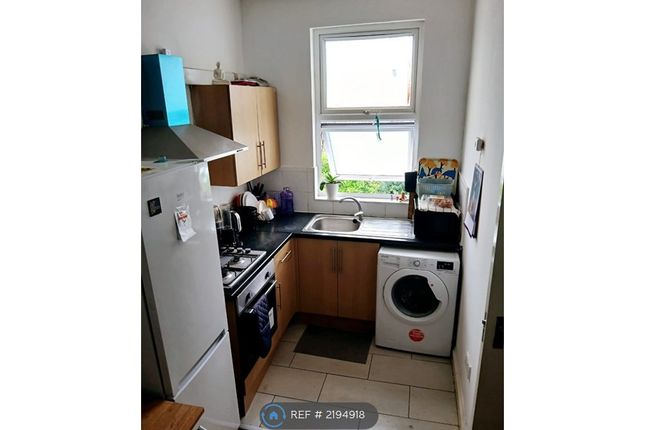 Thumbnail Flat to rent in Drayton Road, Leytonstone