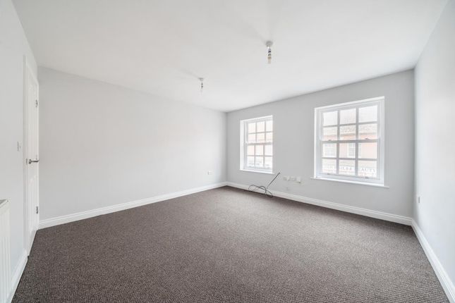10A HIGH STREET, High Street, Thatcham photo 4