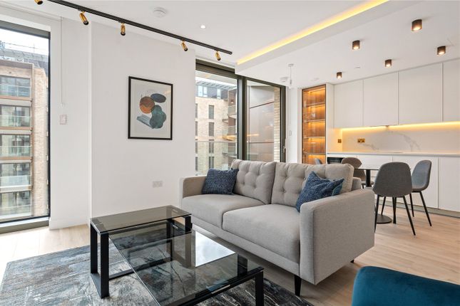 Flat to rent in Bollinder Place, Old Street, London