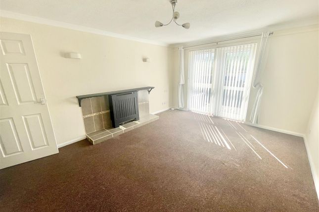 6, Garden Park Close, Plymouth photo 4