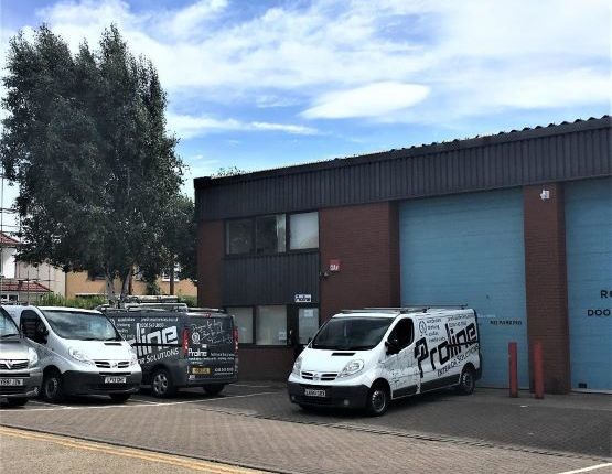 Warehouse to let in Unit 7 Kingston Business Centre, Chessington