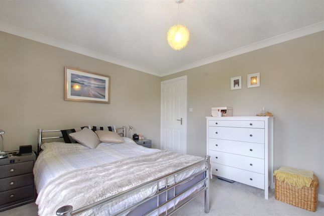 Detached house for sale in Neighwood Close, Toton, Beeston, Nottingham