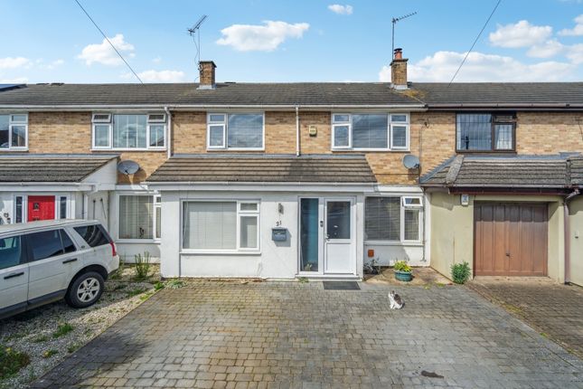 Thumbnail Terraced house for sale in Stompits Road, Holyport, Maidenhead