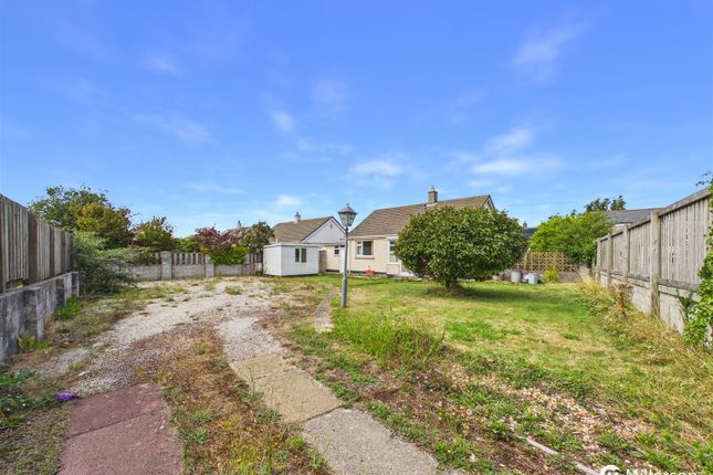 34, Agar Crescent, Redruth photo 2