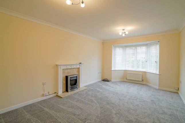 Detached house to rent in Highpath Way, Park Village, Basingstoke