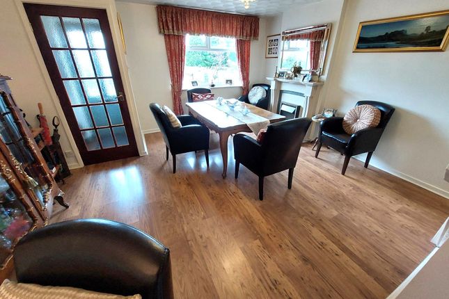 2, Ralston Close, Manchester photo 4