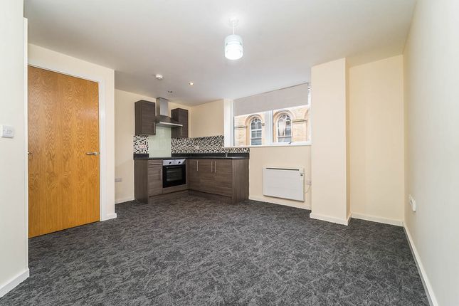 Thumbnail Flat to rent in Manchester Road, Burnley, Lancashire