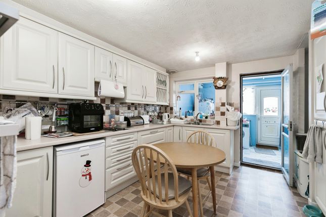 Terraced house for sale in Surrey Road, Huntingdon