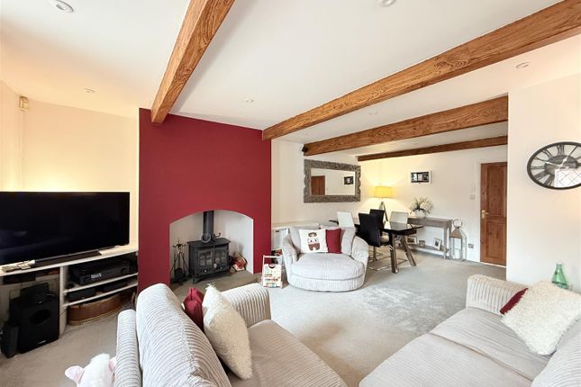 12, Talbot Road, Hyde photo 4