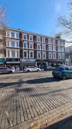 Retail premises to let in Fonthill Rd, London