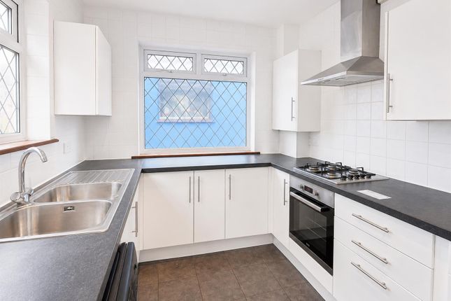 6-bed house on Bevendean Crescent, Brighton, £3,120/mo