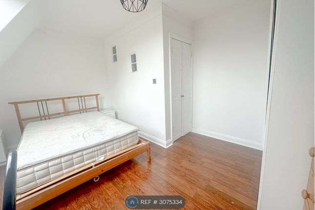 Flat, Bourne Mead Crescent Road, Bournemouth photo 5