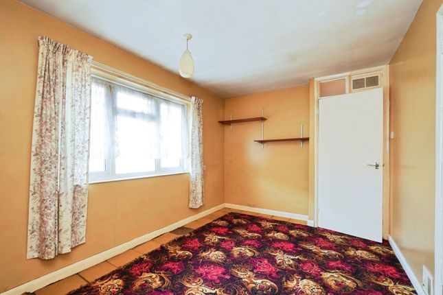 3, Hollands Avenue, Kent photo 4