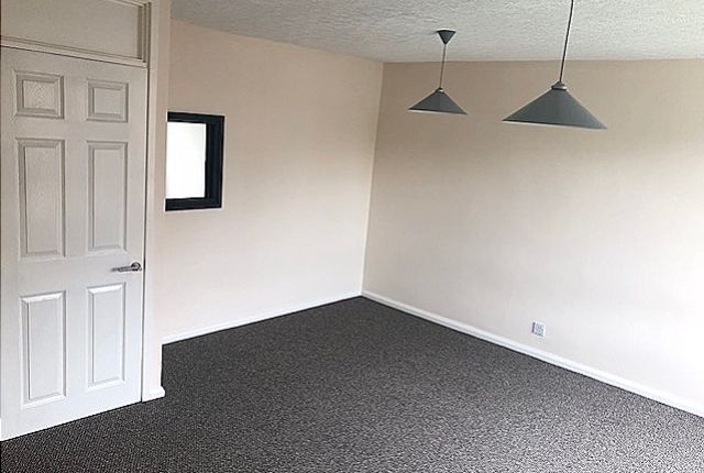 102a, Aldersley Road, Wolverhampton photo 3
