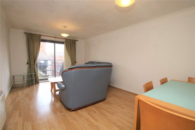 Quadrant Court, Reading photo 4