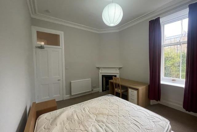 Flat to rent in 121/2, Gilmore Place, Edinburgh