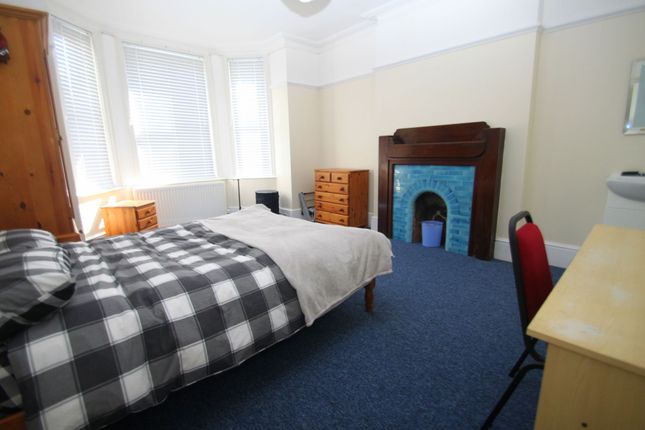 83 Southcote Road, Bournemouth photo 4