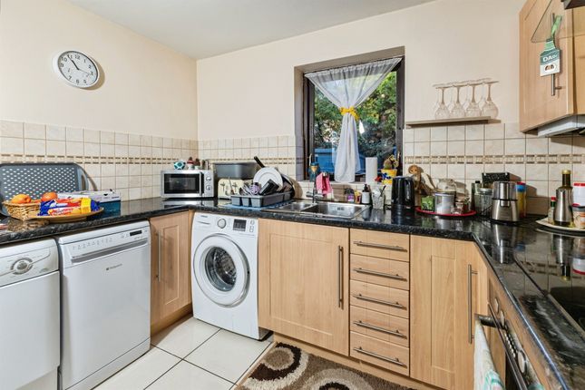 Studio flat on Maiden Place, Reading, £210,000