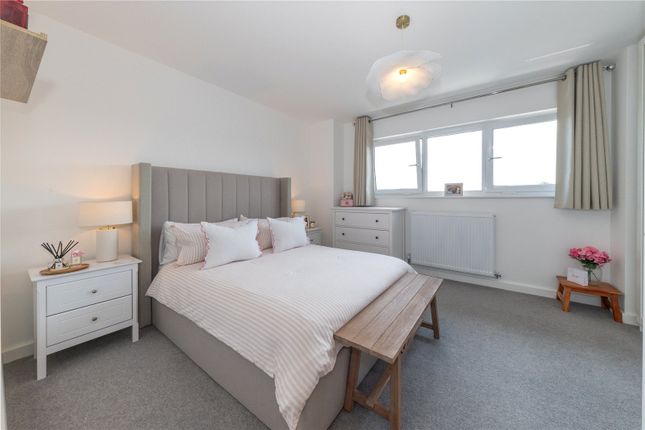 Flat 7, 3, Coral Link, Milton Keynes photo 3