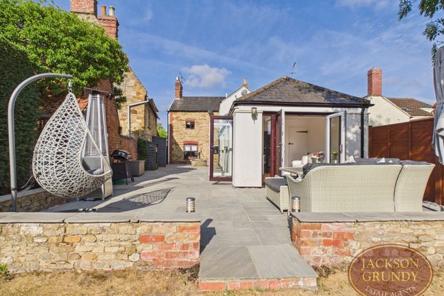 3-bed house on 17, High Street, Northampton, £400,000