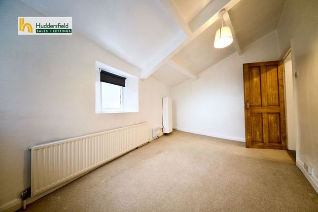 Terraced house to rent in Thornhill Road, Longwood, Huddersfield
