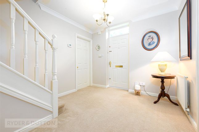 1, Hall Close, Holmfirth photo 4